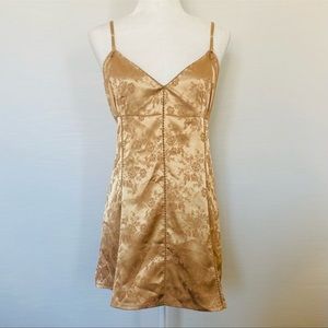 Vintage gold Victorias secret slip in perfect condition! Y2K PRINCESS SLIP